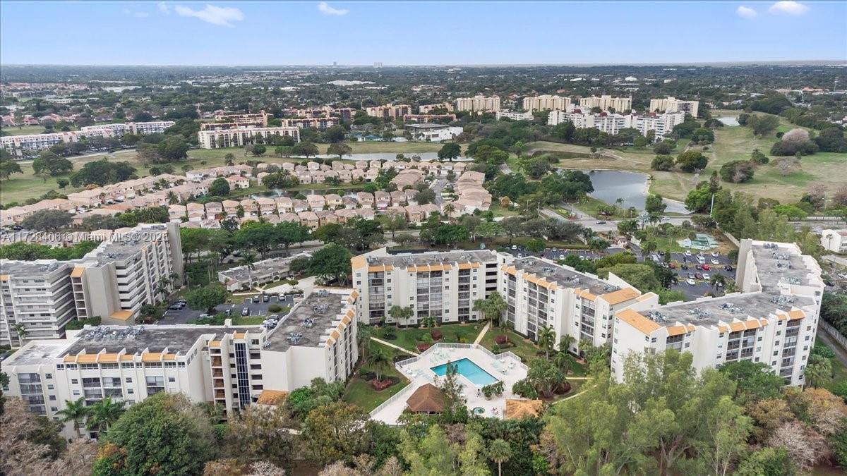 Picture of 3930 Inverrary Blvd # D, Lauderhill, FL 33319