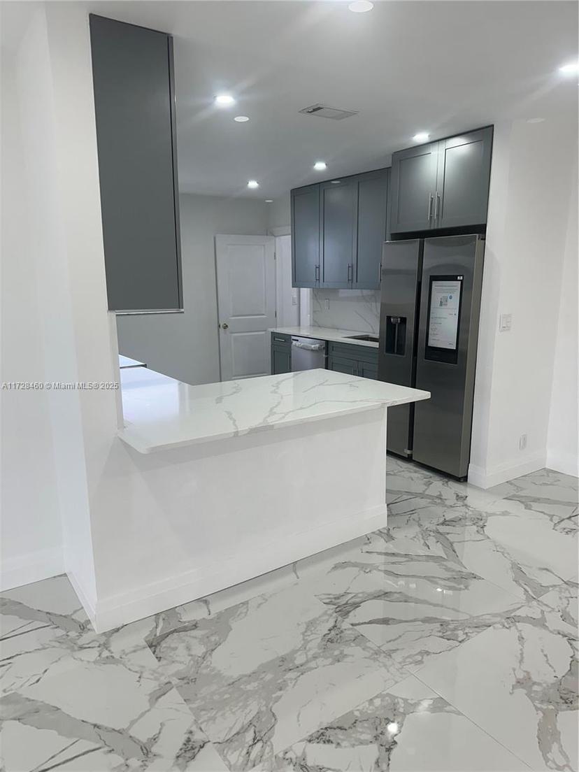 Picture of 3701 NE 12Th Ter, Pompano Beach FL 33064