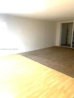 Picture of 575 Oaks Ln # 701, Pompano Beach, FL 33069