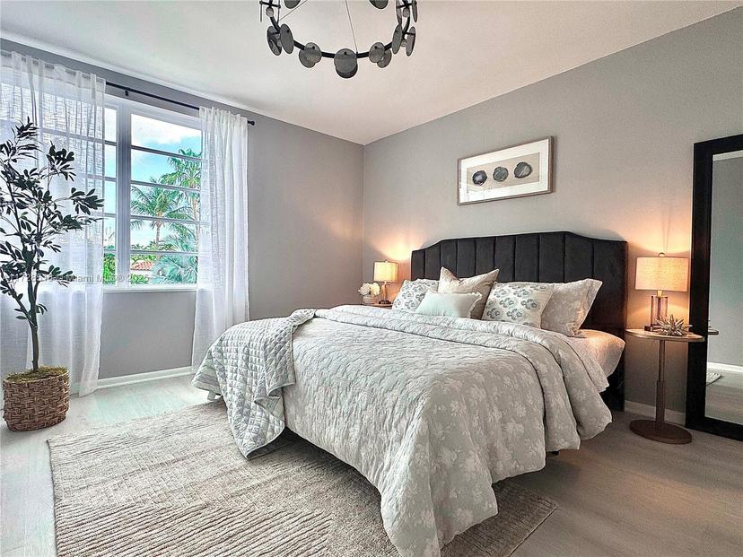 Picture of 1150 Euclid Ave # 305, Miami Beach FL 33139
