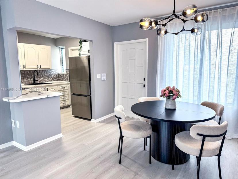 Picture of 1150 Euclid Ave # 305, Miami Beach FL 33139