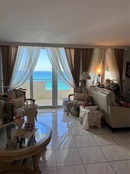 Picture of 3180 S Ocean Dr, Hallandale Beach, FL 33009