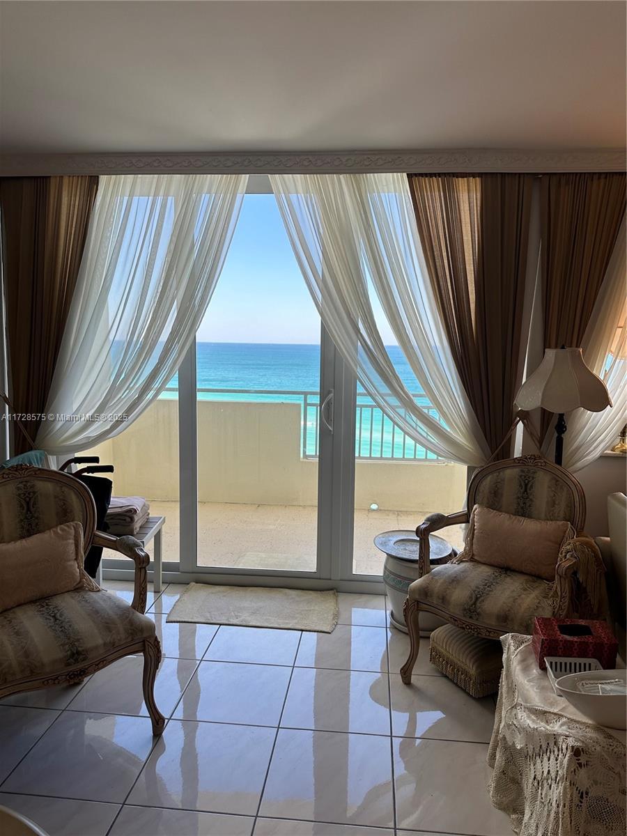 Picture of 3180 S Ocean Dr, Hallandale Beach, FL 33009