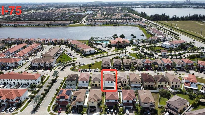 Picture of 3531 W 104Th Ter, Hialeah FL 33018