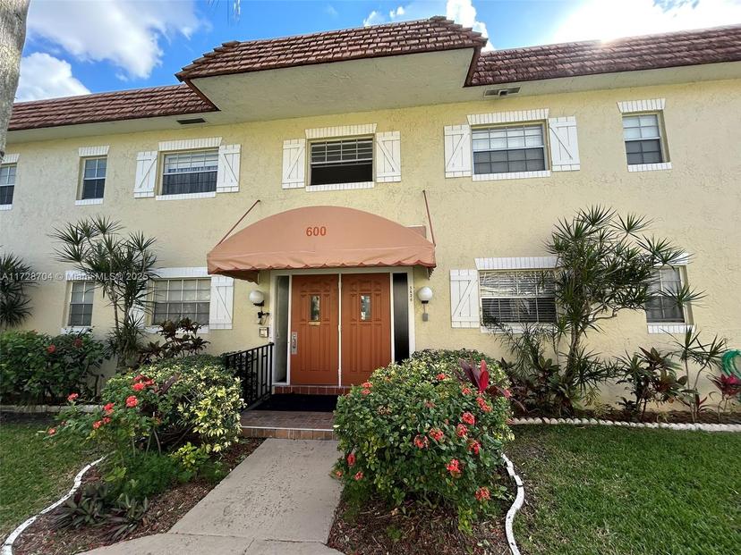 Picture of 5620 SW 3Rd Pl # 204, Margate FL 33068