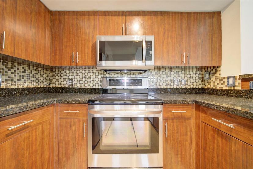 Picture of 4560 NW 107Th Ave # 308, Doral FL 33178