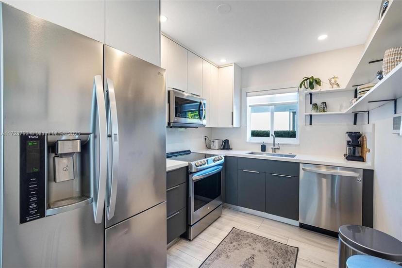 Picture of 29 San Sebastian Ave, Coral Gables FL 33134
