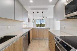 Picture of 2350 NE 135Th St # 504, North Miami, FL 33181