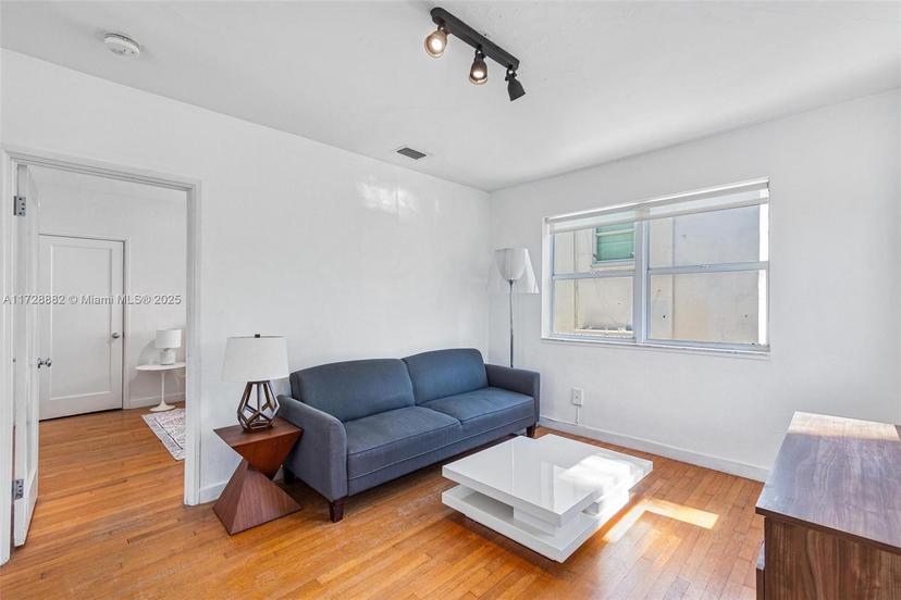 Picture of 4015 N Meridian Ave # 6, Miami Beach FL 33140