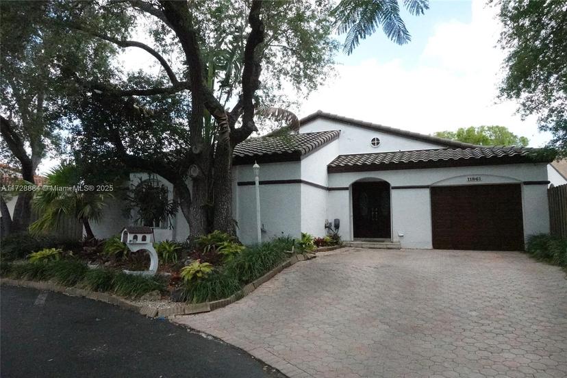 Picture of 11861 SW 92Nd Ln, Miami FL 33186