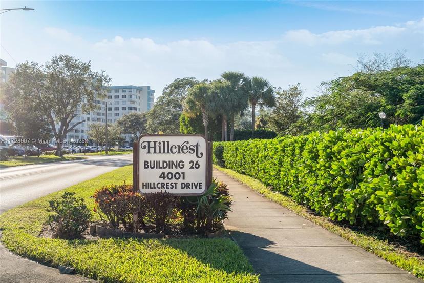 Picture of 4001 Hillcrest Dr # 812, Hollywood FL 33021