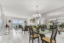Picture of 4001 Hillcrest Dr # 812, Hollywood, FL 33021
