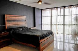 Picture of 1000 Parkview Dr # 1025, Hallandale Beach, FL 33009
