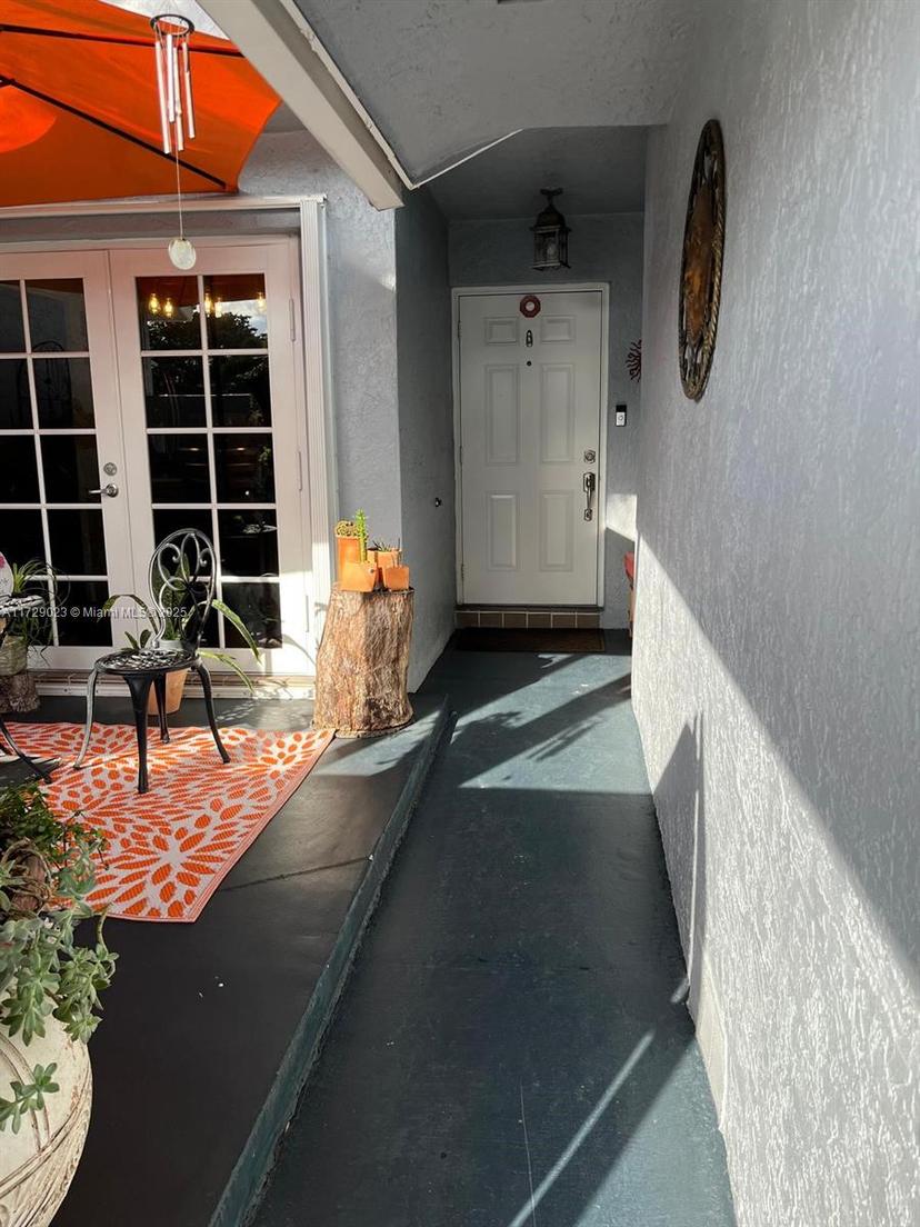 Picture of 14275 SW 96Th Ter # 14275, Kendall FL 33186