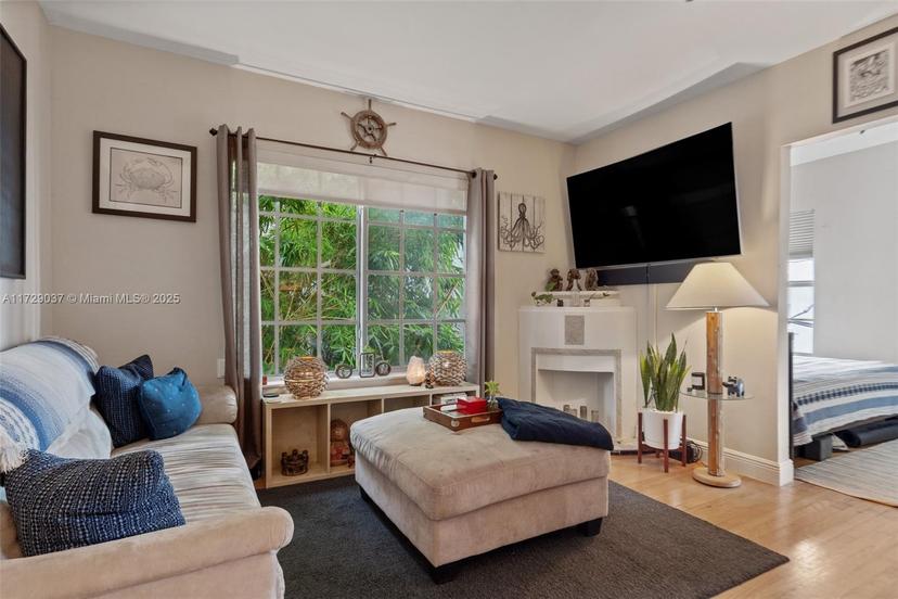 Picture of 936 Pennsylvania Ave # 205, Miami Beach FL 33139