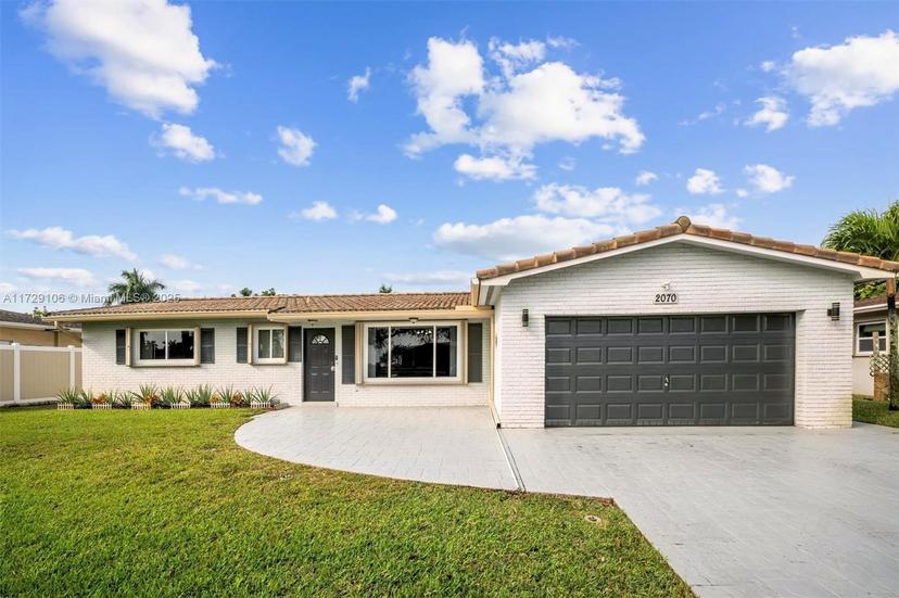 Picture of 2070 NW 84Th Ter, Pembroke Pines FL 33024