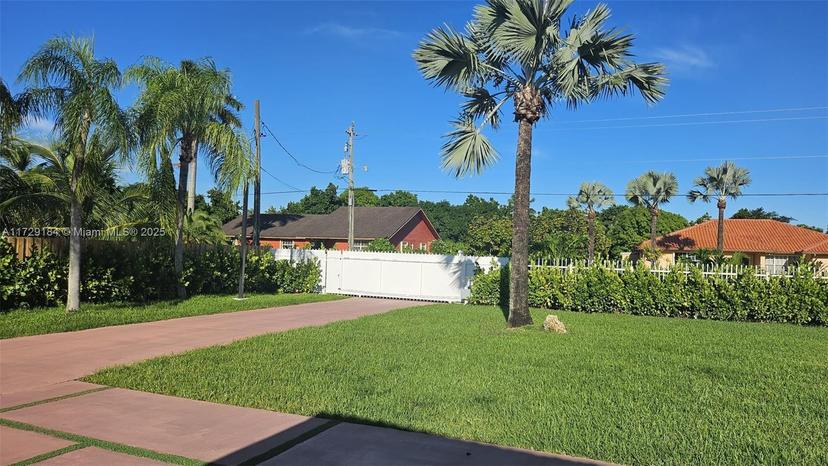 Picture of 16400 SW 173Rd Ave, Miami FL 33187