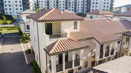 Picture of 4542 NW 83Rd Psge # 4542, Doral, FL 33166