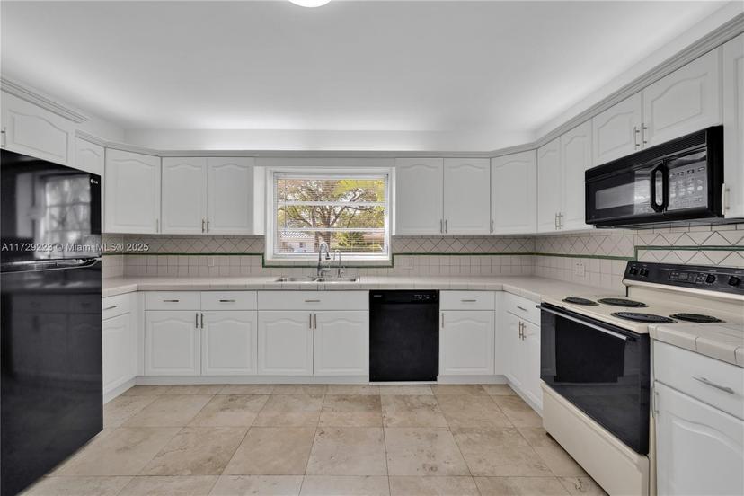 Picture of 177 NE 109 St, Miami Shores FL 33161