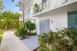 Picture of 2142 Van Buren St # 502, Hollywood, FL 33020