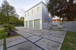 Picture of 9101 SW 69Th Ct, Pinecrest, FL 33156