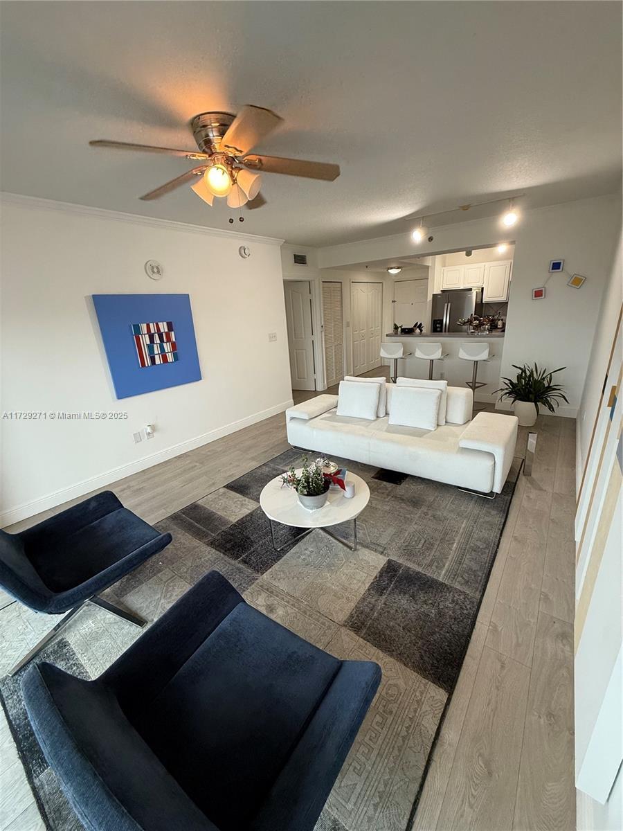 Picture of 2665 SW 37Th Ave # 1213, Miami, FL 33133