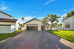 Picture of 17522 NW 62Nd Pl N, Hialeah, FL 33015