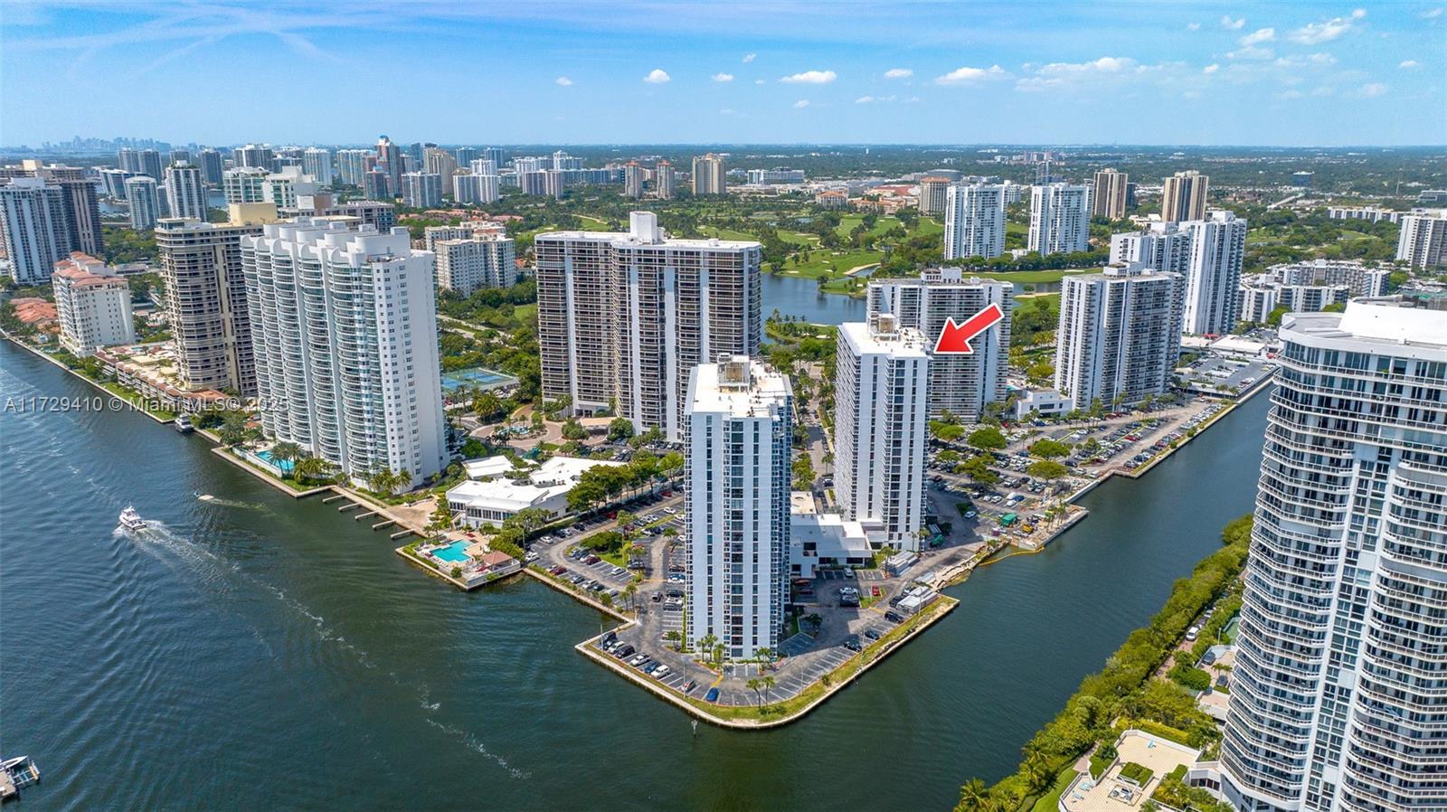 Picture of 20505 E Country Club Dr # 38, Aventura, FL 33180