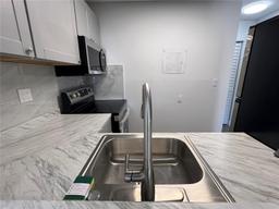 Picture of 271 NW 177Th St # 117, Miami Gardens, FL 33169