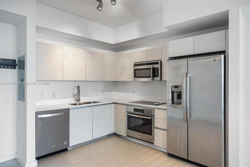 Picture of 4250 Biscayne Blvd # 607, Miami FL 33137