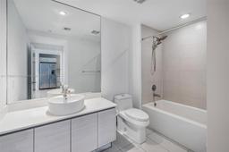 Picture of 4250 Biscayne Blvd # 607, Miami, FL 33137