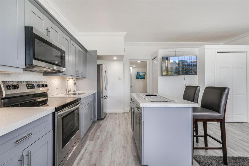 Picture of 26 Diplomat Pkwy # 2390, Hallandale Beach FL 33009
