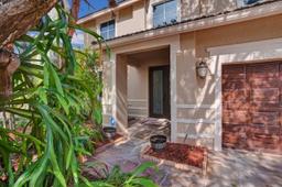 Picture of 3860 Heron Ridge Ln, Weston, FL 33331