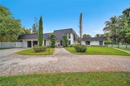 Picture of 11825 NW 6Th Ct, Plantation, FL 33325