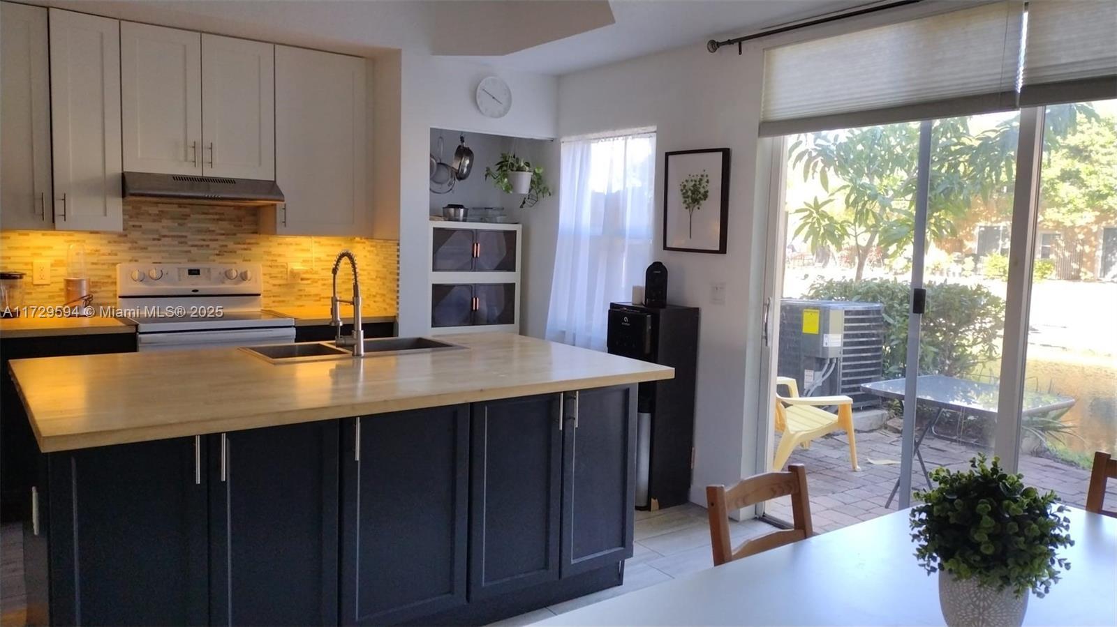 Picture of 4938 Windward Way # 1304, Dania Beach, FL 33312