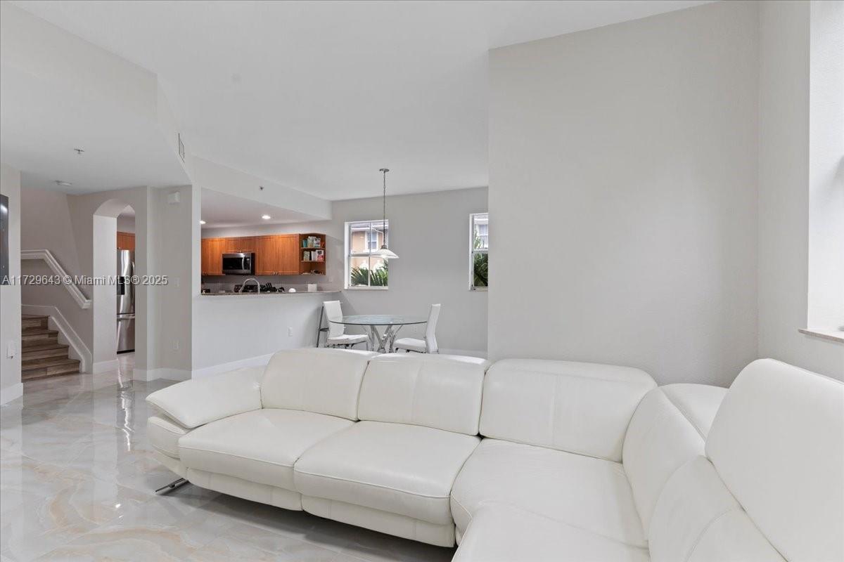 Picture of 8933 NW 107Th Ct # 202, Doral, FL 33178