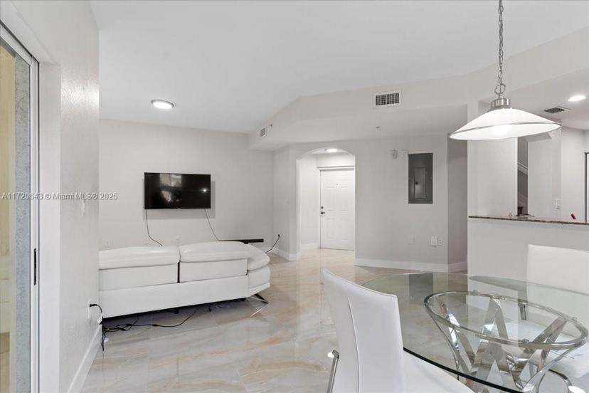 Picture of 8933 NW 107Th Ct # 202, Doral FL 33178