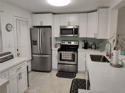 Picture of 500 NE 12Th Ave # 102, Hallandale Beach, FL 33009