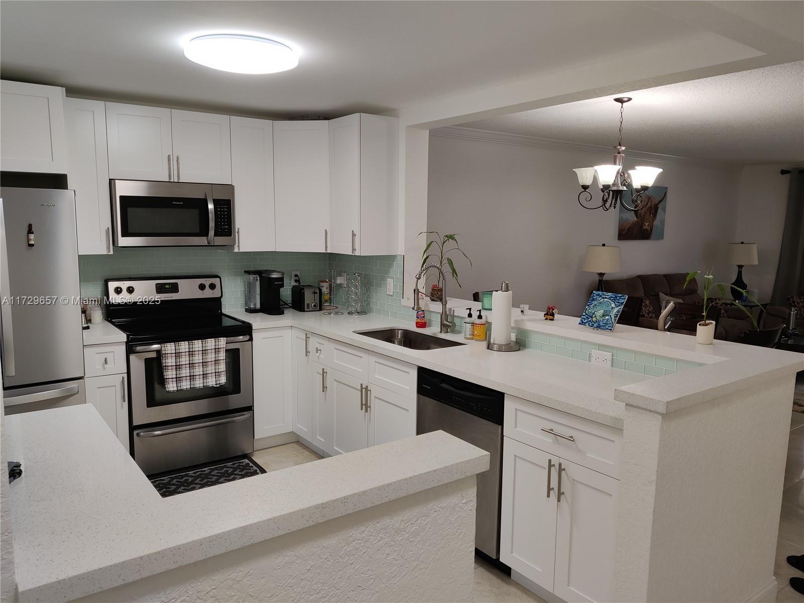Picture of 500 NE 12Th Ave # 102, Hallandale Beach, FL 33009