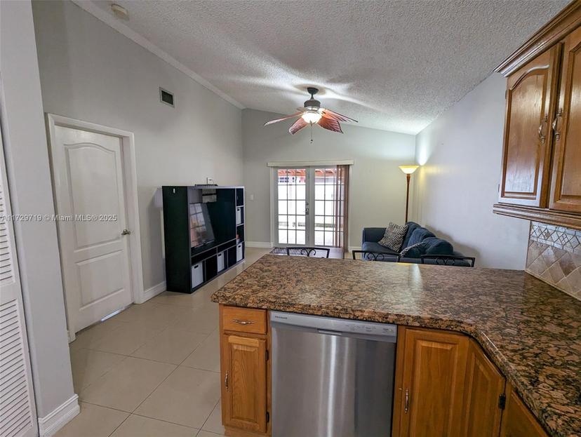 Picture of 2744 W 74Th Ter, Hialeah FL 33016