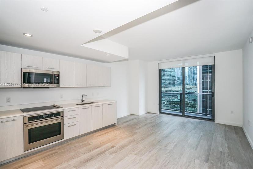 Picture of 55 SW 9 Street # 1407, Miami FL 33130