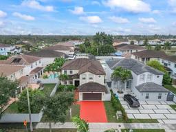 Picture of 954 SW 145Th Ct, Miami, FL 33184