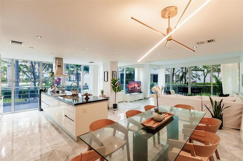 Picture of 2950 NE 188Th St # 150, Aventura FL 33180