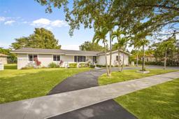 Picture of 17243 SW 87Th Ave, Palmetto Bay, FL 33157