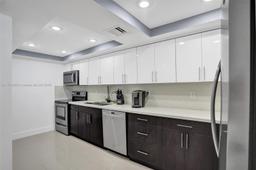 Picture of 18051 Biscayne Blvd # 402, Aventura, FL 33160