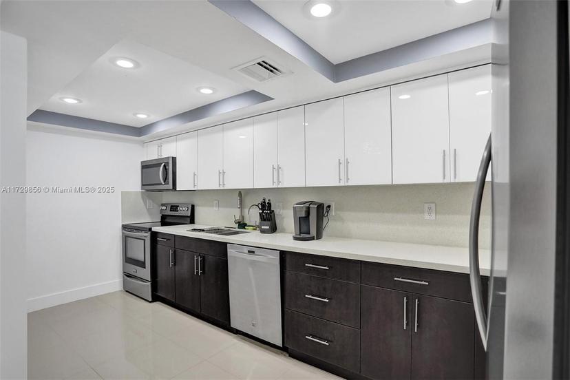 Picture of 18051 Biscayne Blvd # 402, Aventura FL 33160