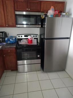Picture of 498 NW 165Th St Rd # 407, Miami, FL 33169