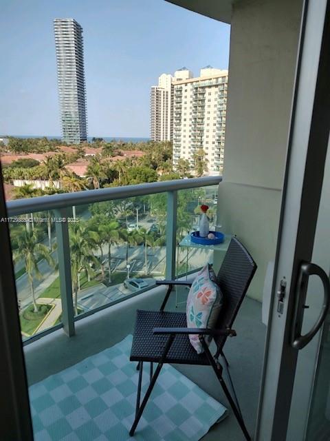 Picture of 19380 Collins Ave # 724, Sunny Isles Beach FL 33160