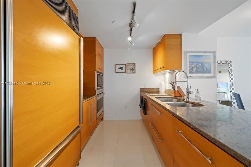 Picture of 485 Brickell Ave # 3009, Miami FL 33131