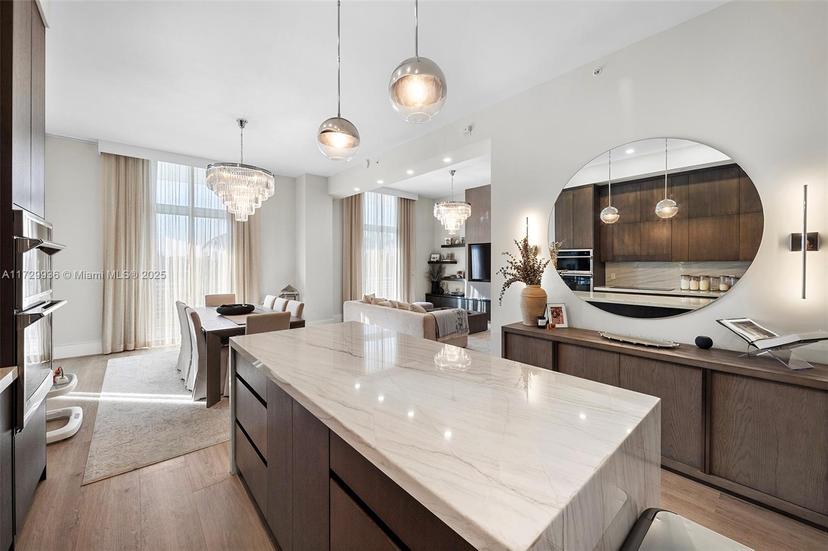 Picture of 2001 Meridian Ave # 411, Miami Beach FL 33139